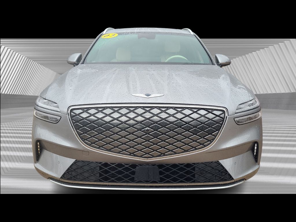 2023 Genesis Electrified GV70 Advanced photo 4