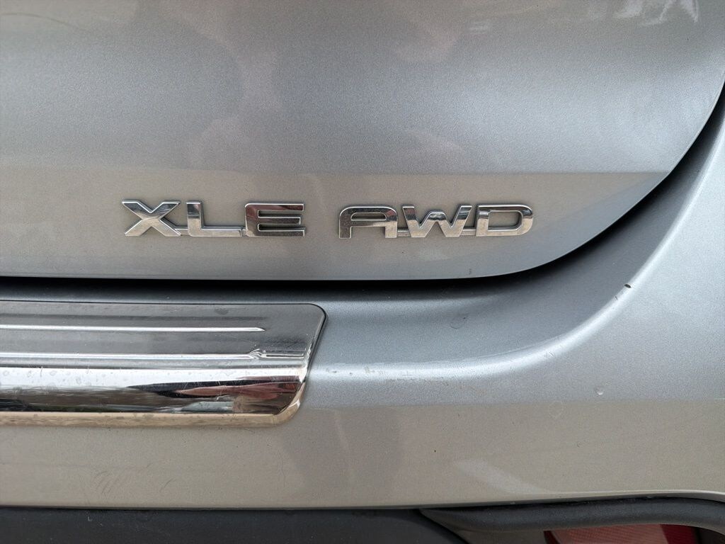 Used 2020 Toyota Highlander XLE SUV