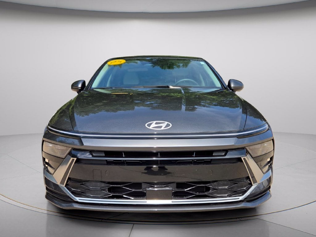 Used 2025 Hyundai Sonata Hybrid SEL Sedan