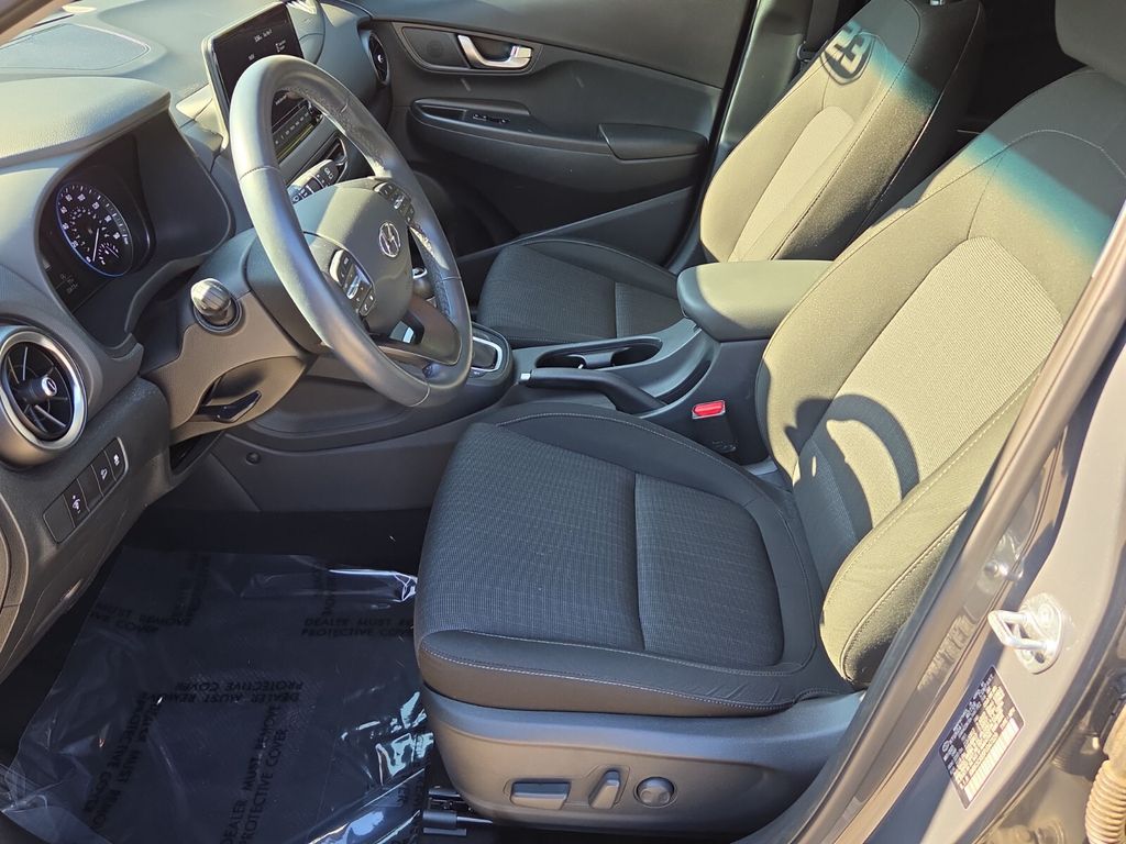 2023 Hyundai Kona SEL - Photo 11