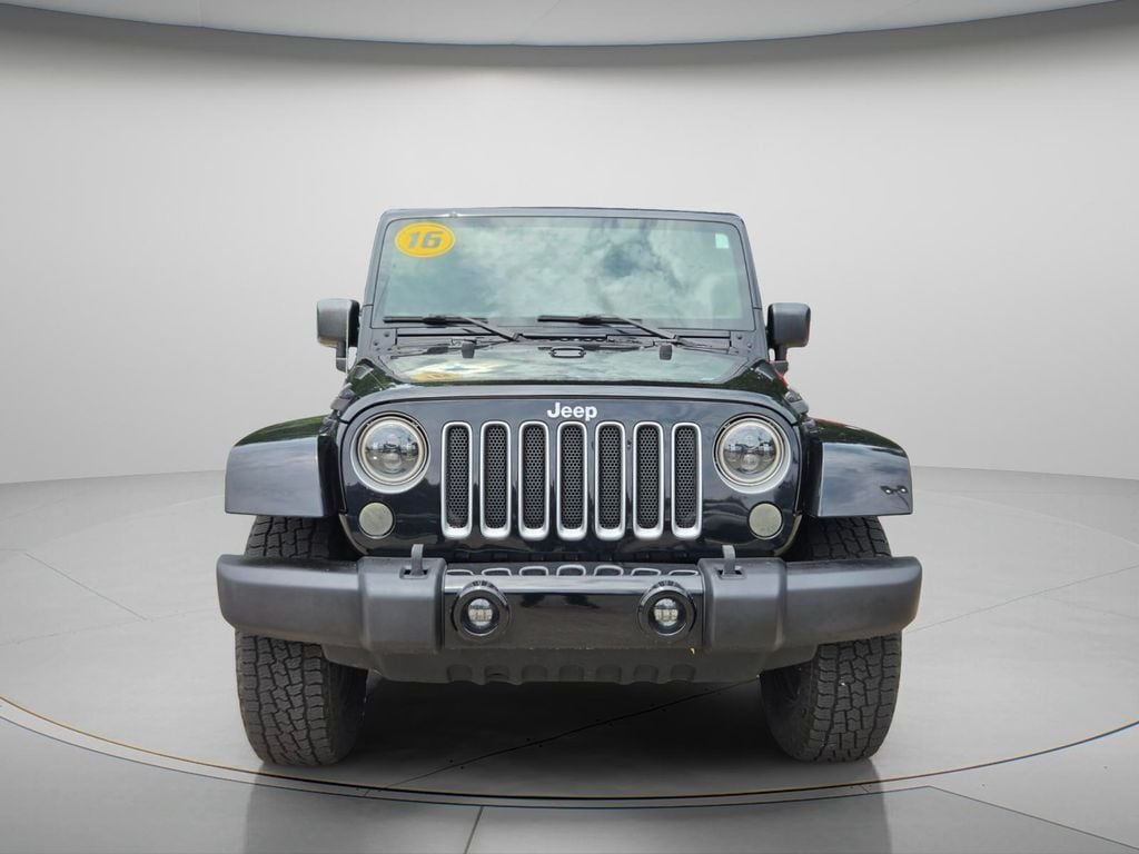 2016 Jeep Wrangler Unlimited Sahara - Photo 8