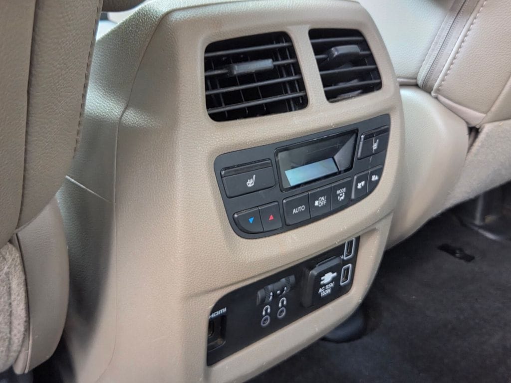 2019 Honda Pilot Elite - Photo 16