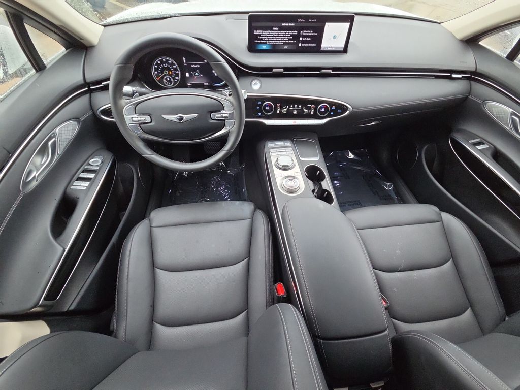 2025 GENESIS GV70 Standard - Photo 14