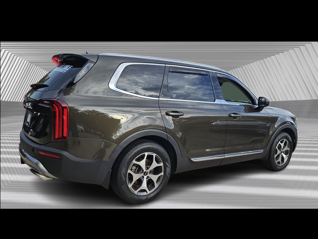 2022 Kia Telluride EX photo 4