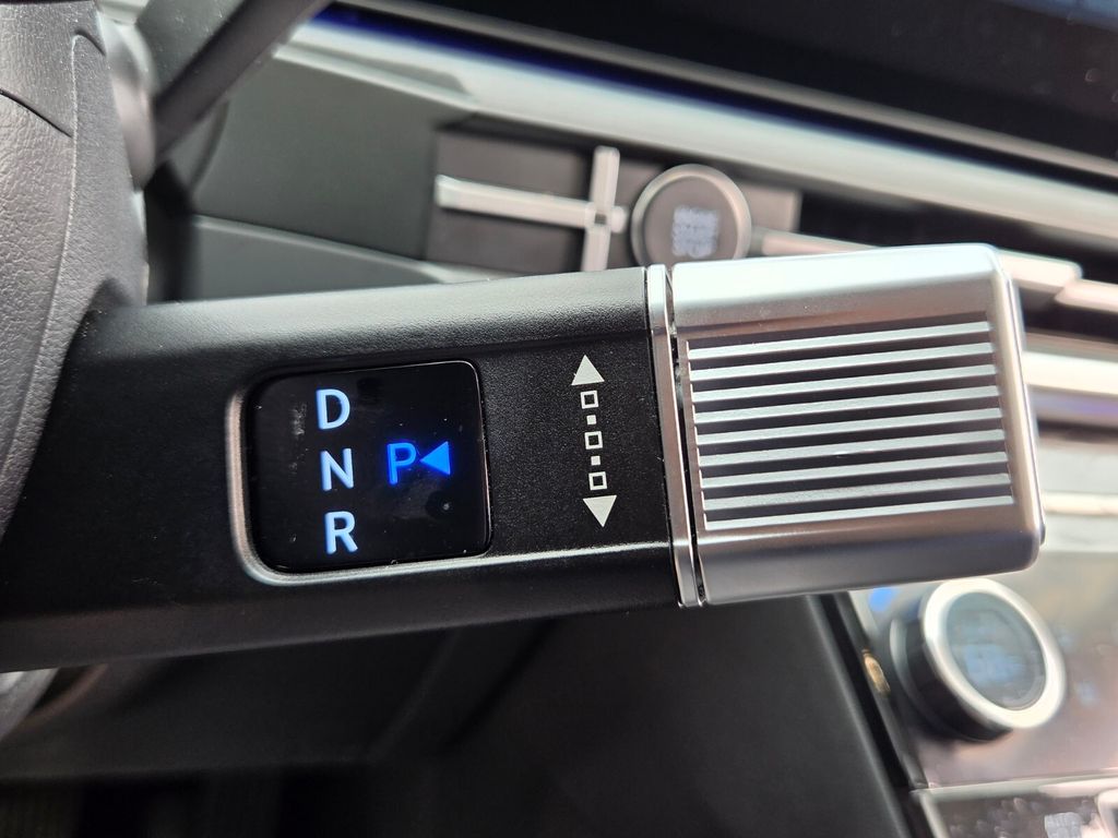 2024 Hyundai Santa Fe Limited - Photo 21
