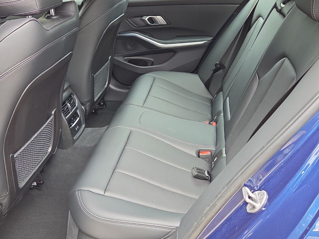 2023 BMW 3 Series 330i - Photo 13