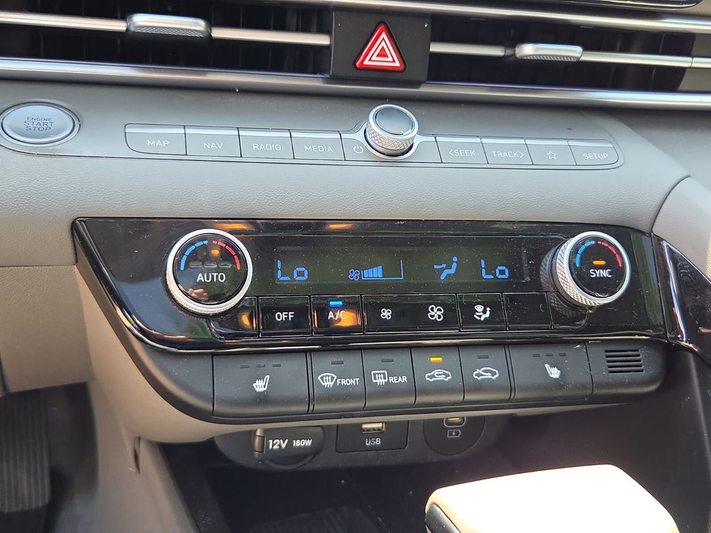 2024 Hyundai Elantra SEL - Photo 20