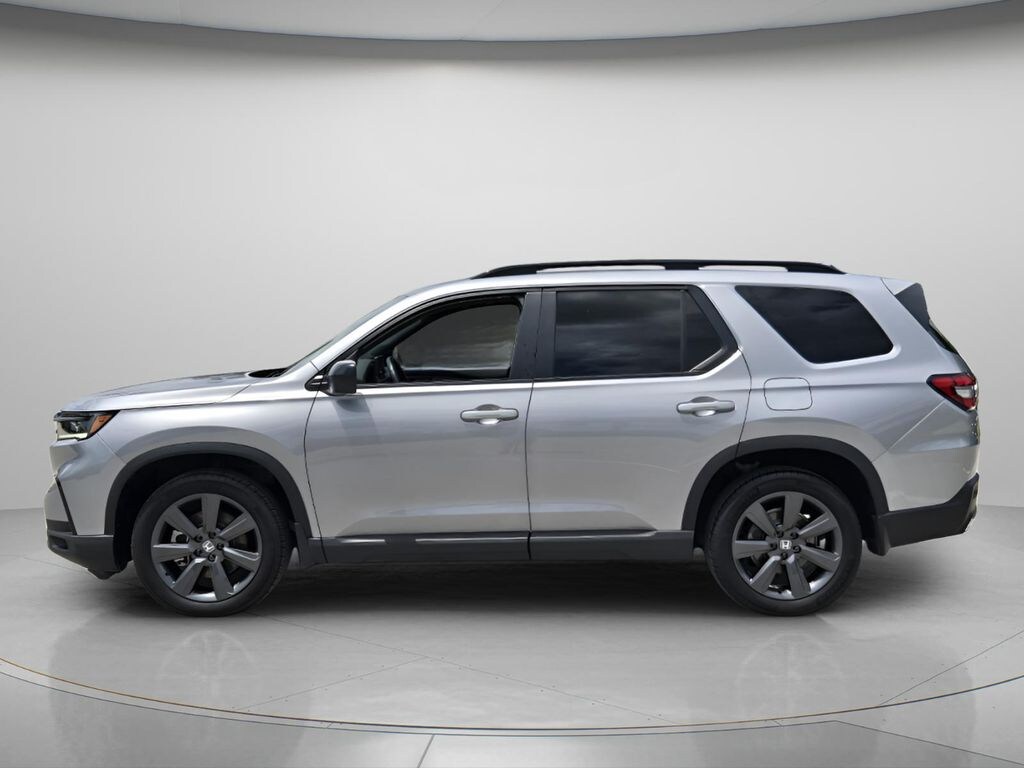 Used 2025 Honda Pilot Sport SUV