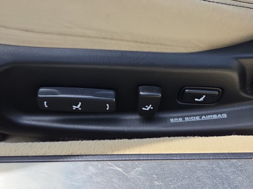 2009 Lexus SC 430 - Photo 12