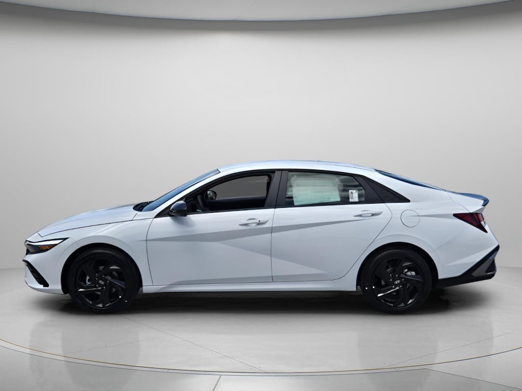New 2026 Hyundai Elantra SEL Sport Sedan