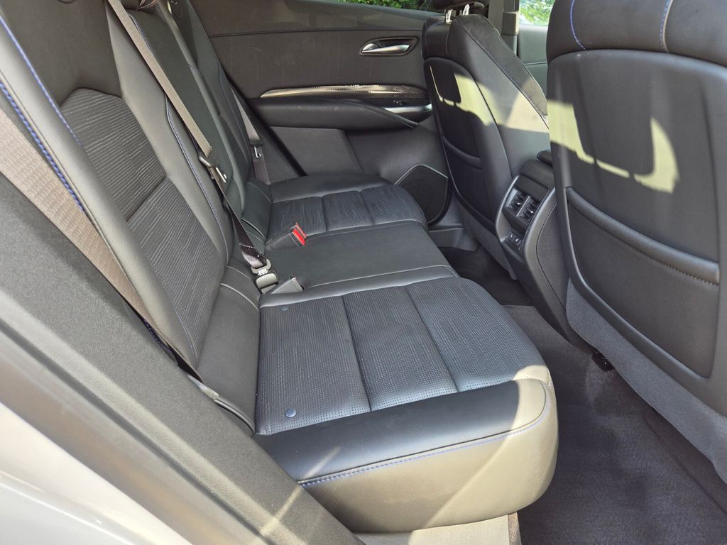 2024 Cadillac XT4 Sport - Photo 16