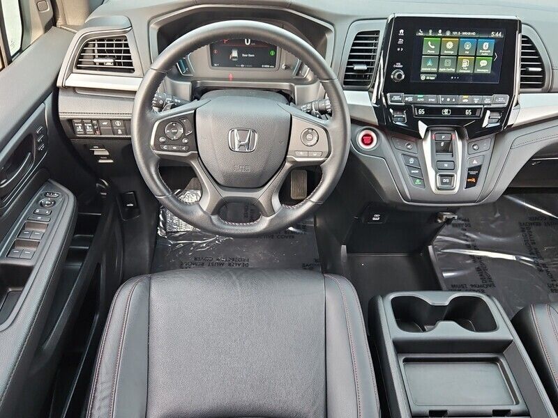 2023 Honda Odyssey SPORT - Photo 11