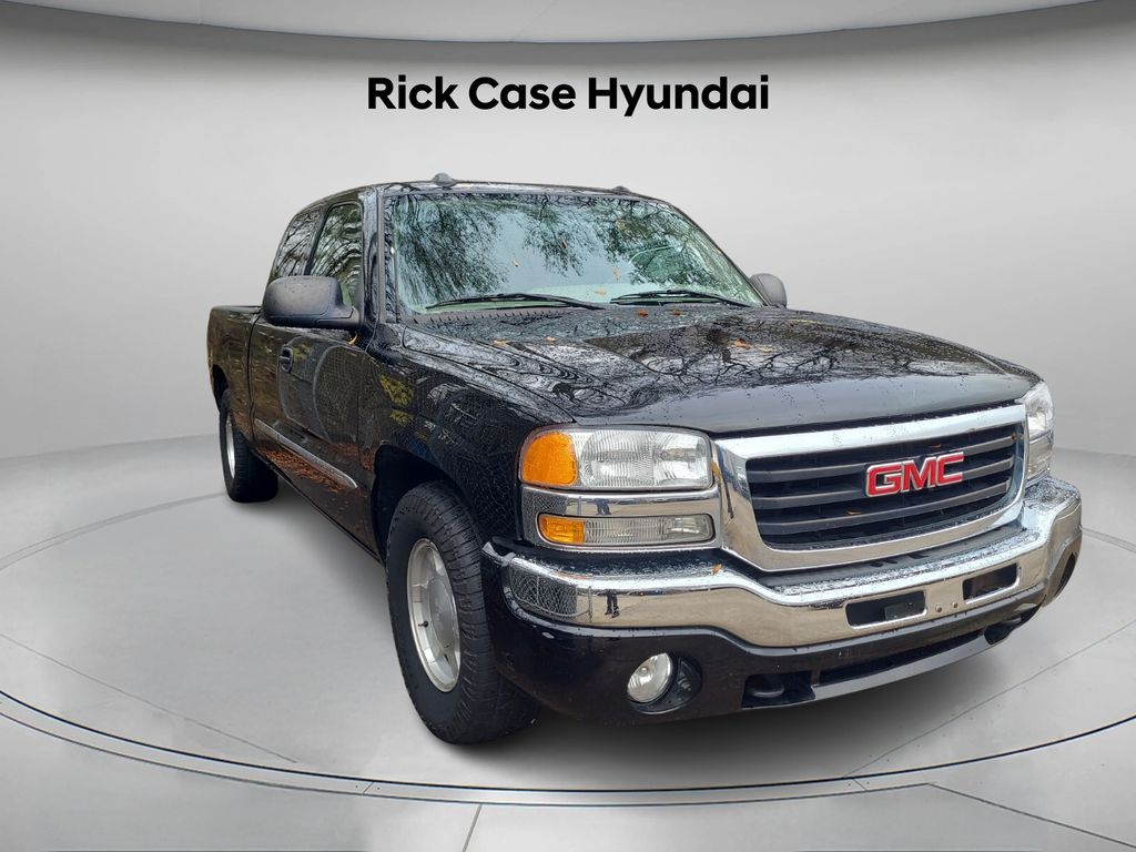 2004 Gmc Sierra 1500 SLE photo 2