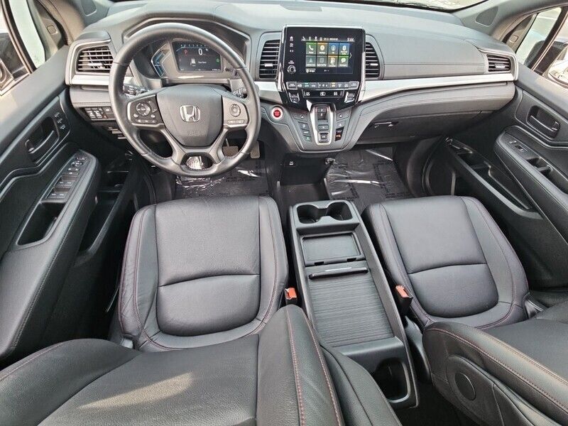 2023 Honda Odyssey SPORT - Photo 12