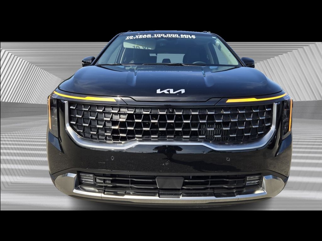 Used 2025 Kia Carnival Hybrid SX Minivan/Van