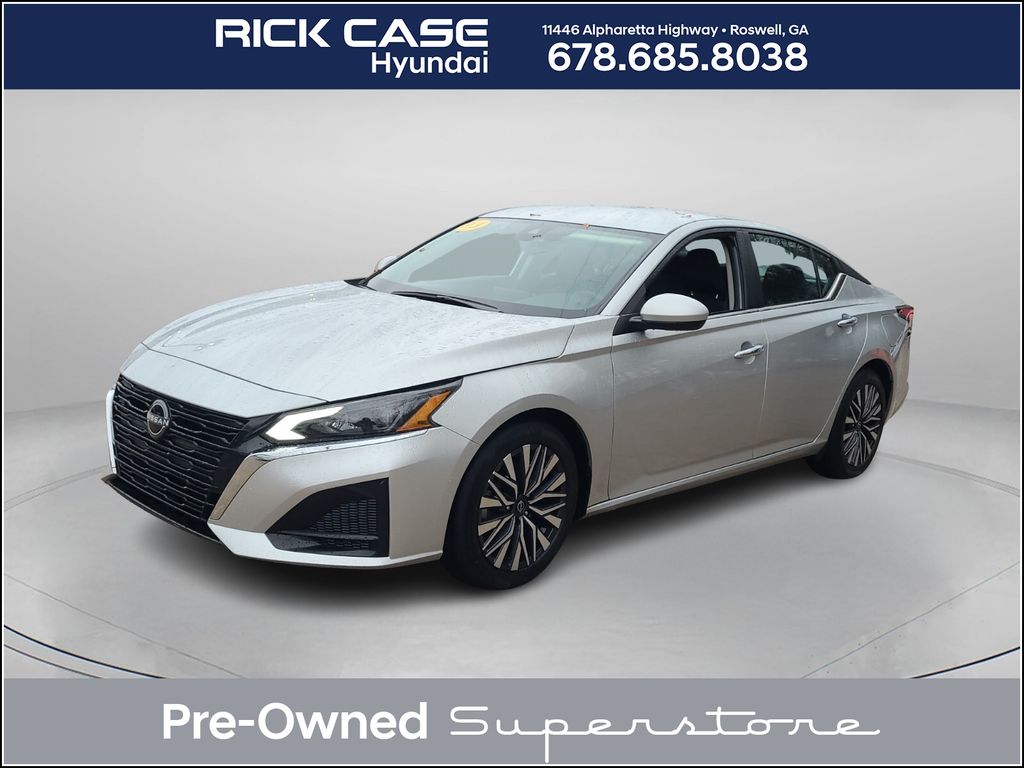 2023 Nissan Altima SV's photo