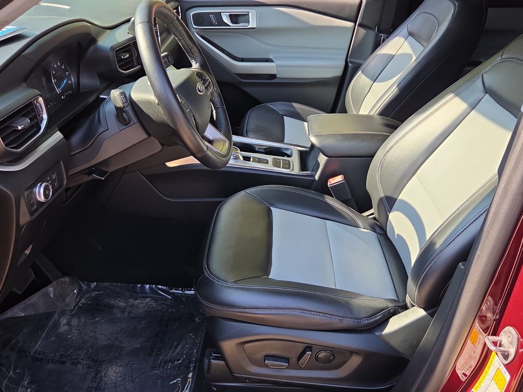 2022 Ford Explorer XLT - Photo 11