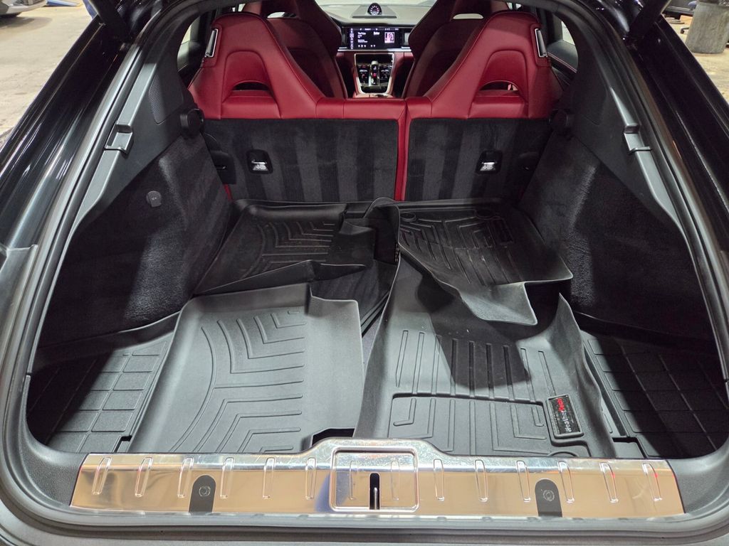 2020 Porsche Panamera GTS - Photo 16