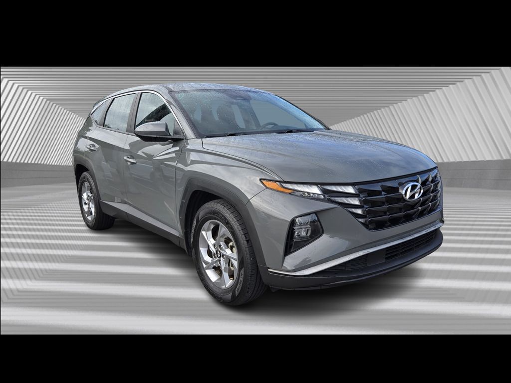 2024 Hyundai Tucson SE photo 2