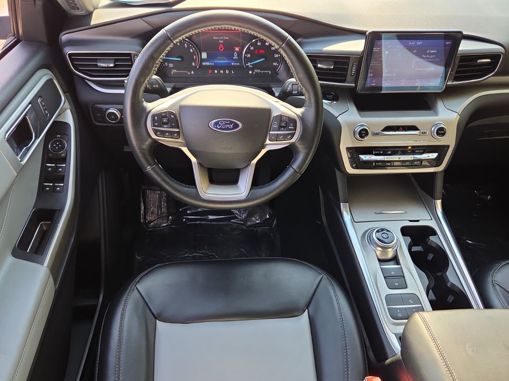 2022 Ford Explorer XLT - Photo 15