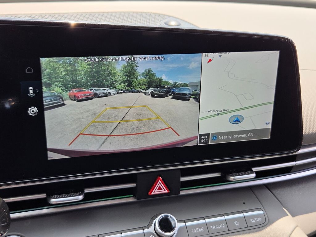 2024 Hyundai Elantra SEL - Photo 22