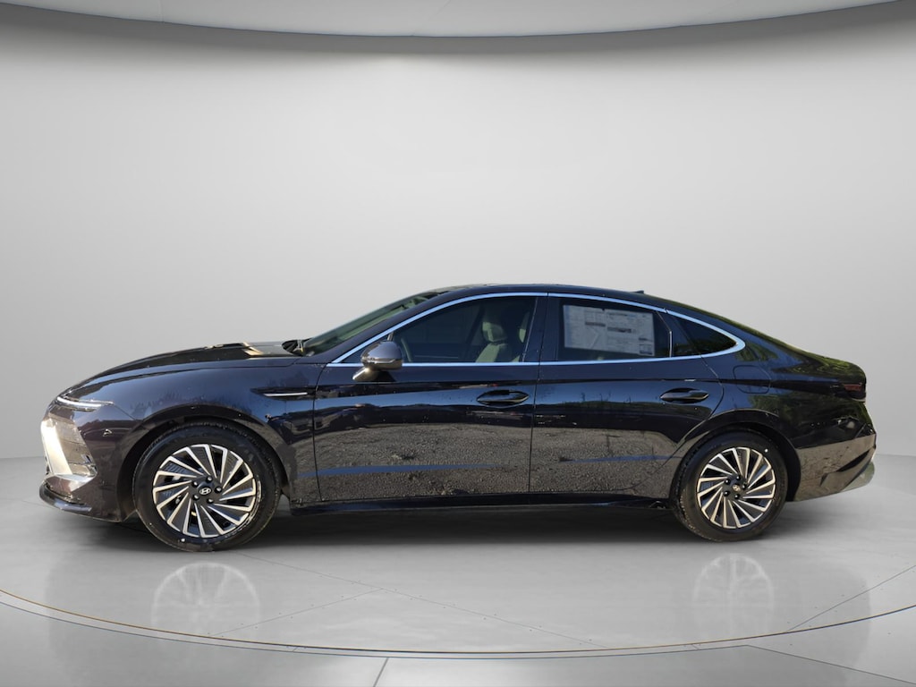 New 2026 Hyundai Sonata Hybrid SEL Sedan