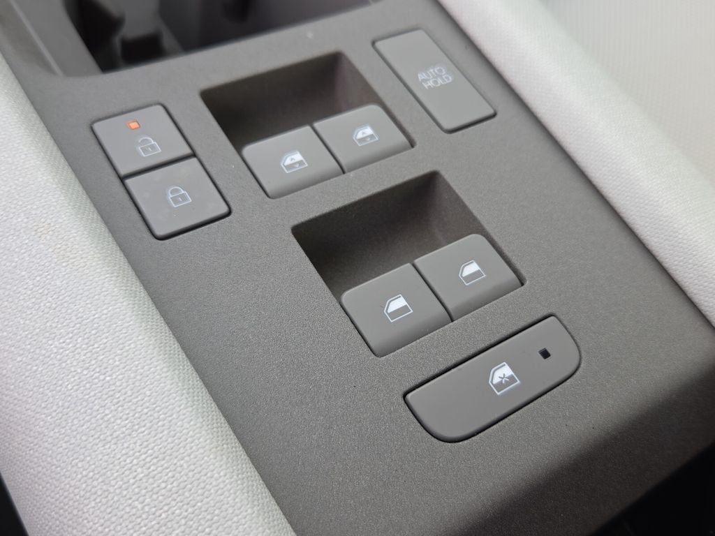 2024 Hyundai IONIQ 6 SEL - Photo 17