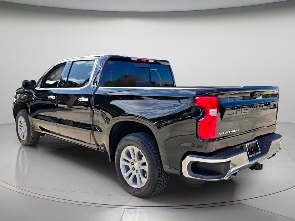 2025 Chevrolet Silverado 1500 LTZ - Photo 6