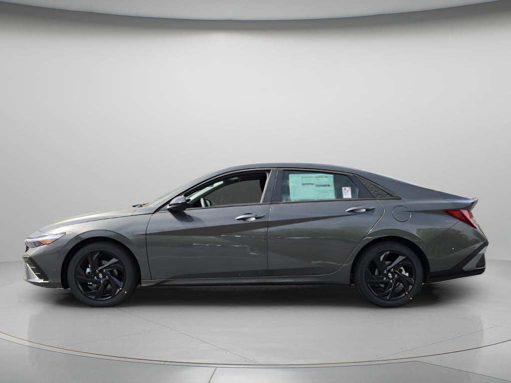 New 2026 Hyundai Elantra SEL Sport Premium Sedan