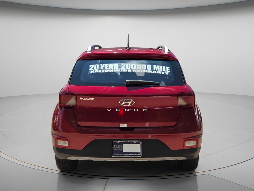 2025 Hyundai Venue Limited - Photo 6