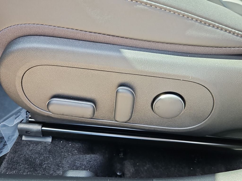 2026 Hyundai Kona SEL Premium - Photo 12
