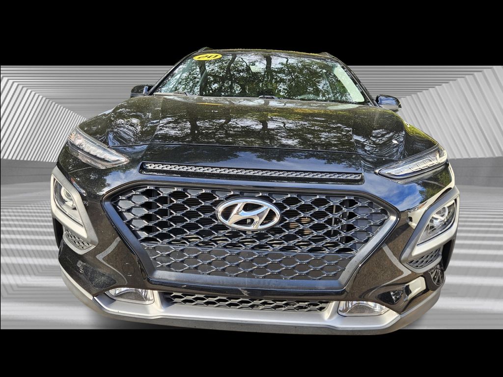 2020 Hyundai Kona SEL Plus photo 2