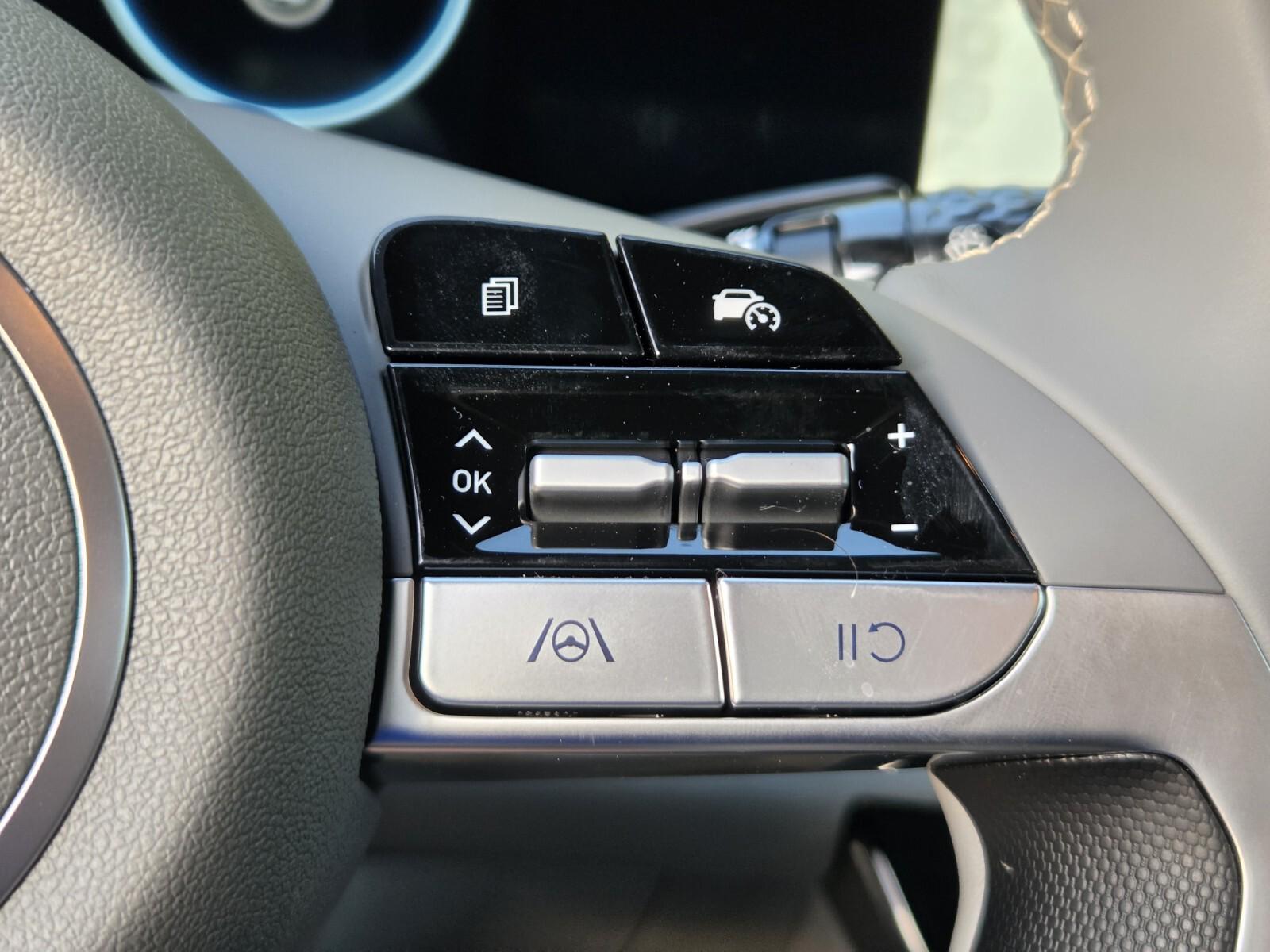 2025 Hyundai Elantra Blue - Photo 14