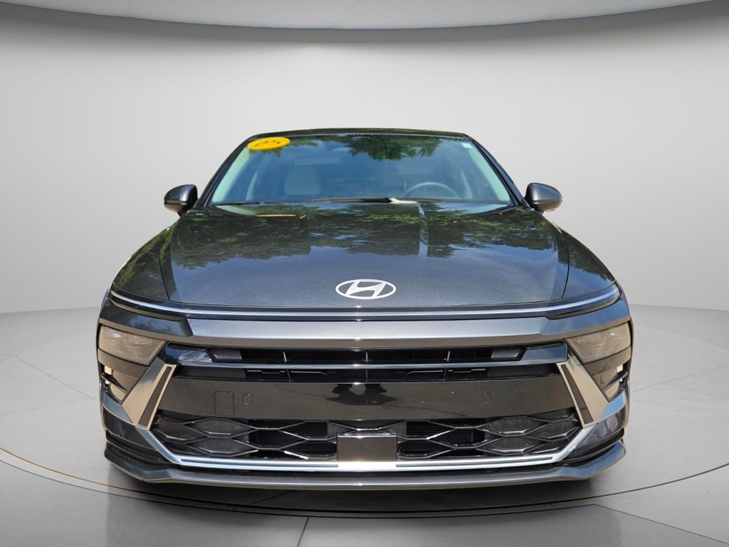 Used 2025 Hyundai Sonata Hybrid SEL Sedan