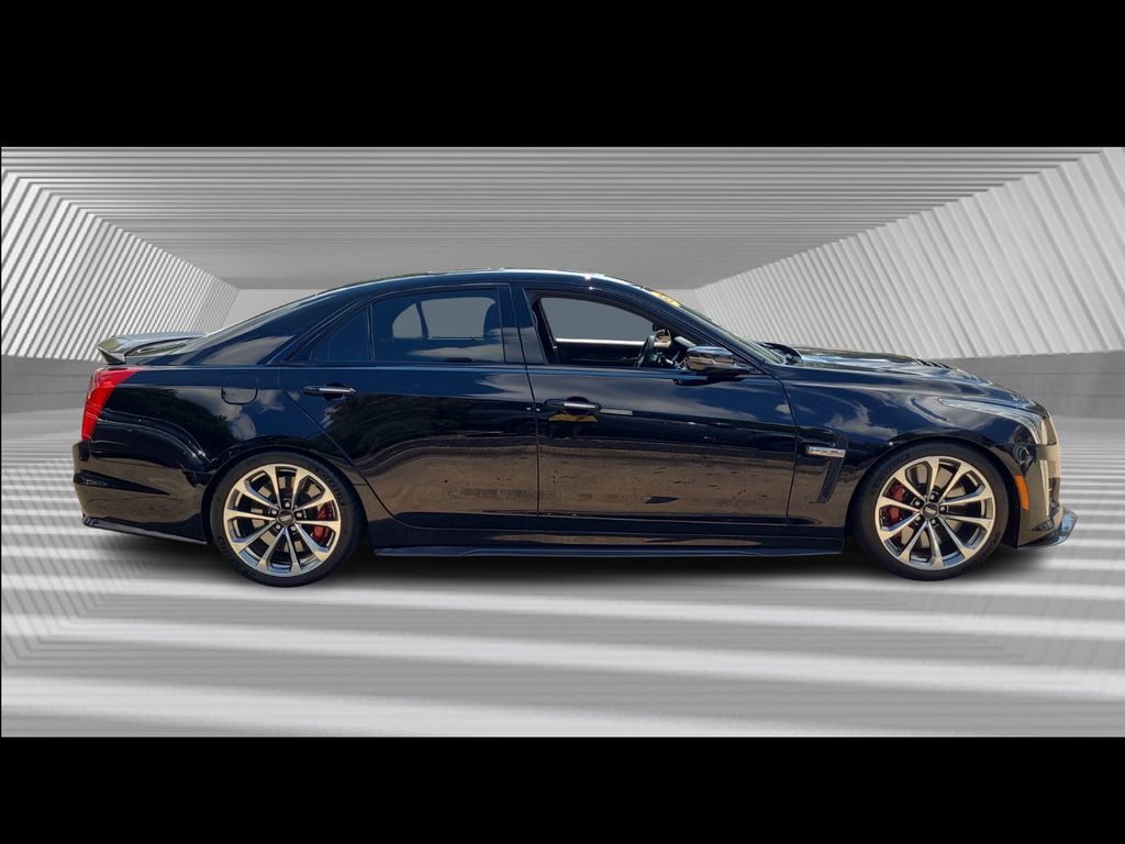 2018 Cadillac CTS photo 3