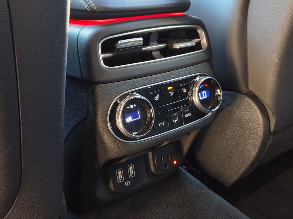 2023 GENESIS GV70 Sport - Photo 16