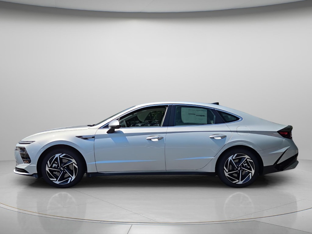New 2026 Hyundai Sonata SEL Sport Sedan