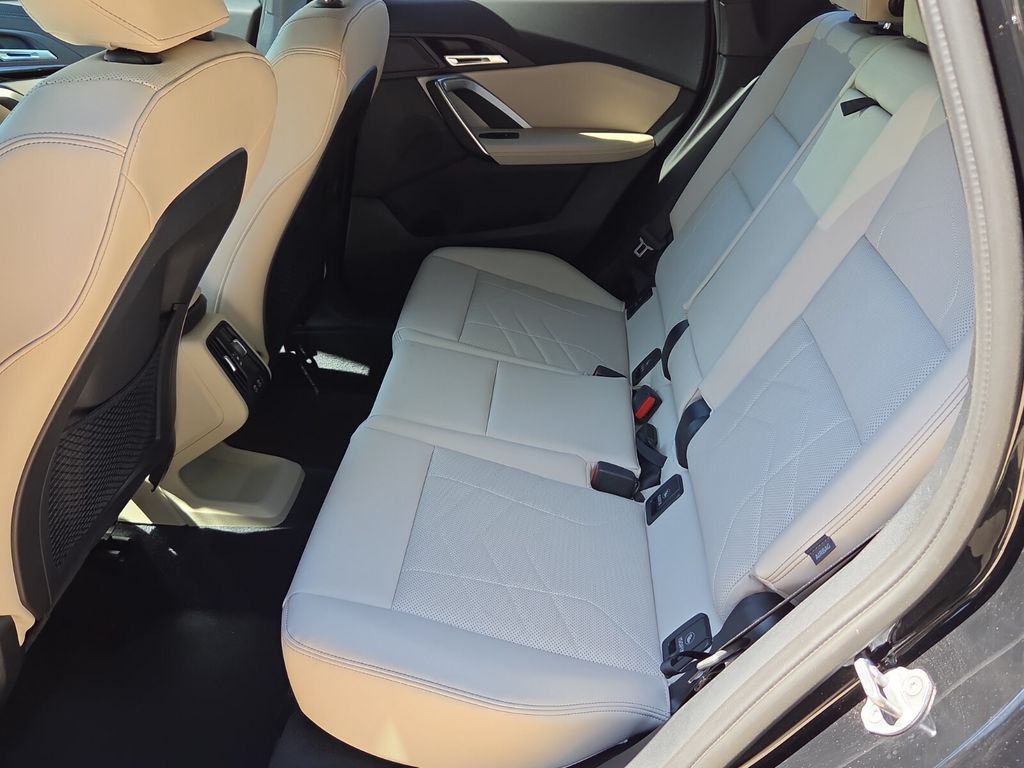 2024 BMW X1 28i - Photo 13