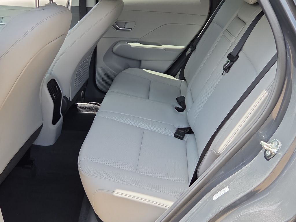 2024 Hyundai Kona Limited - Photo 13