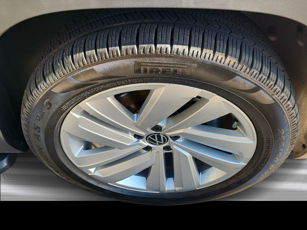 2020 Volkswagen Atlas Cross Sport V6 SE Technology photo 4