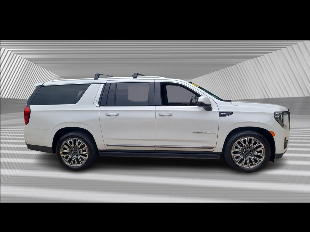 2023 Gmc Yukon XL Denali Ultimate photo 3