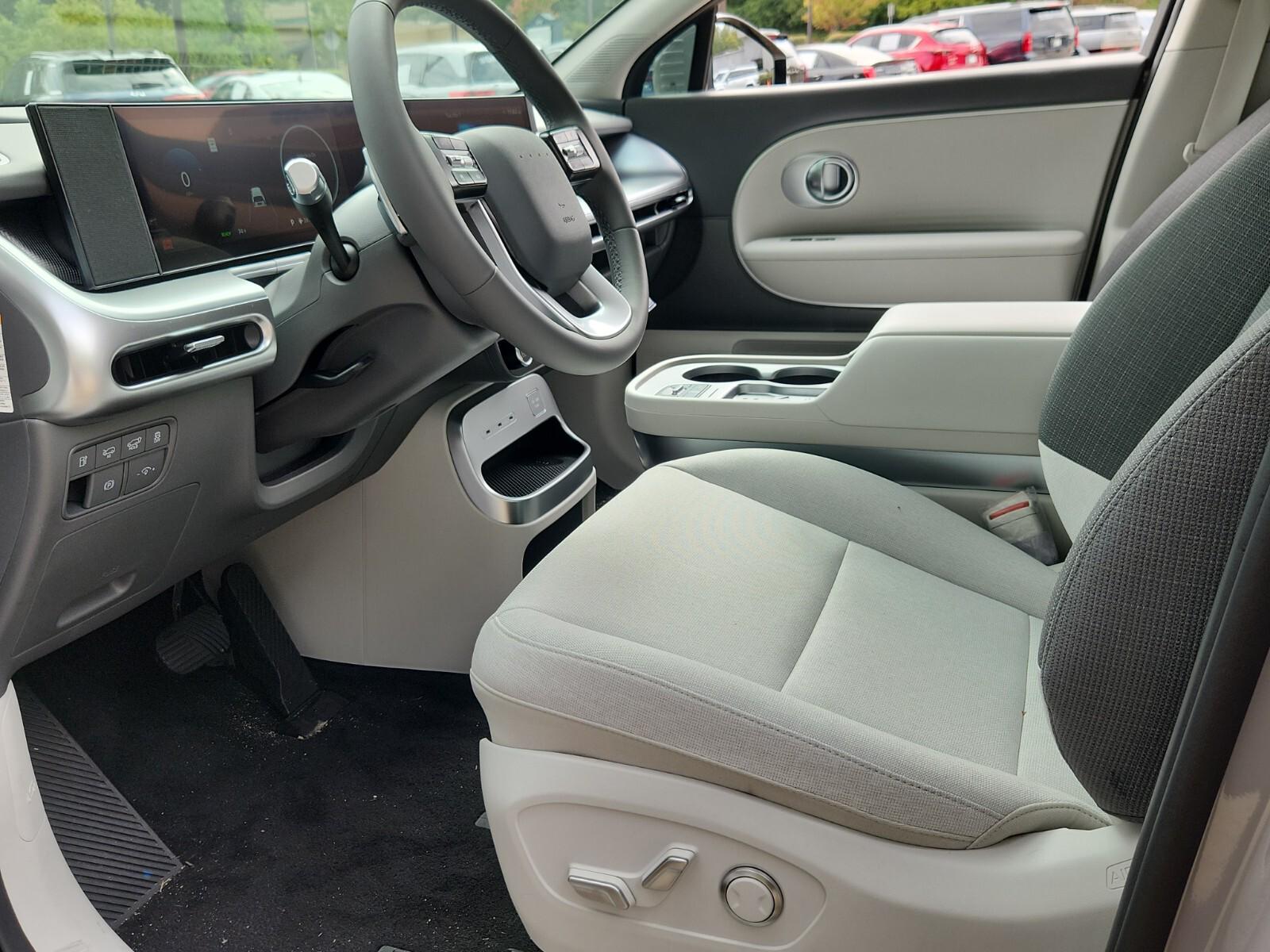 2026 Hyundai IONIQ 9 SE - Photo 6