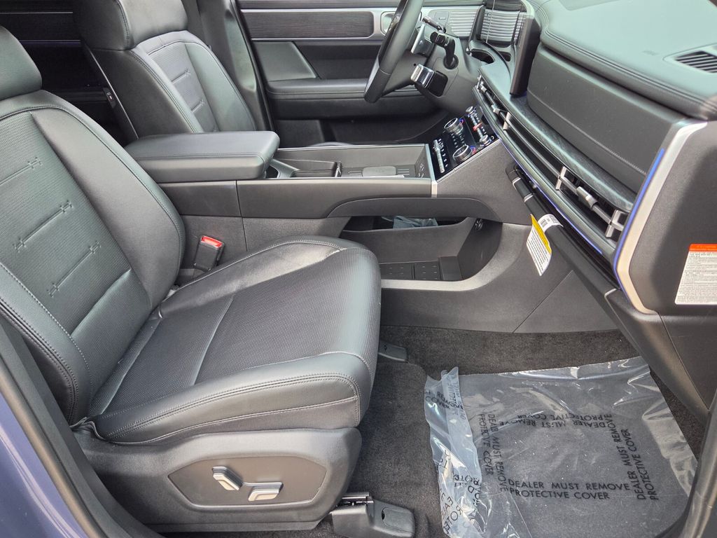 2026 Hyundai Santa Fe Limited - Photo 18