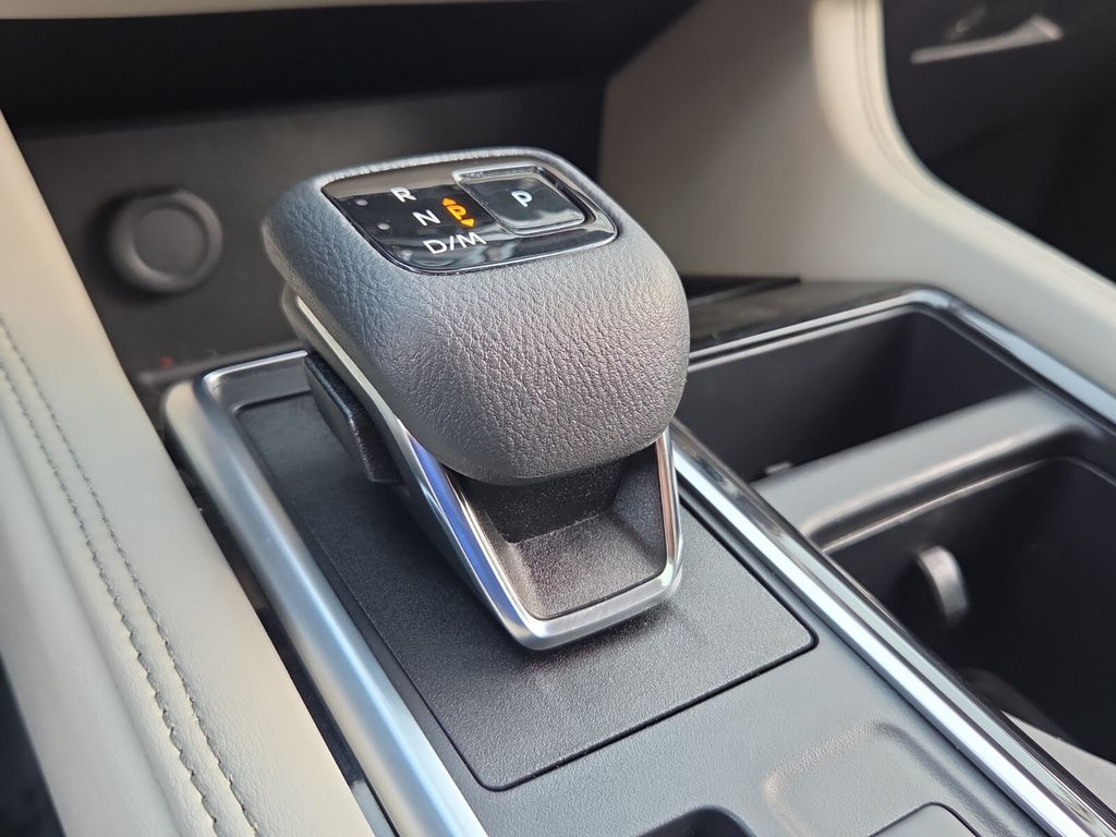 2022 Nissan Pathfinder Platinum - Photo 23