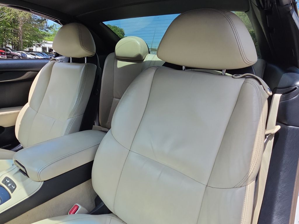 2009 Lexus SC 430 - Photo 15