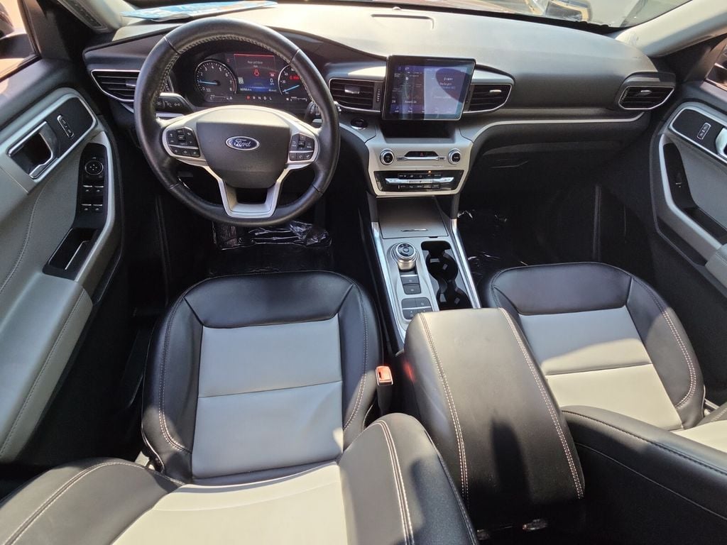 2022 Ford Explorer XLT - Photo 14