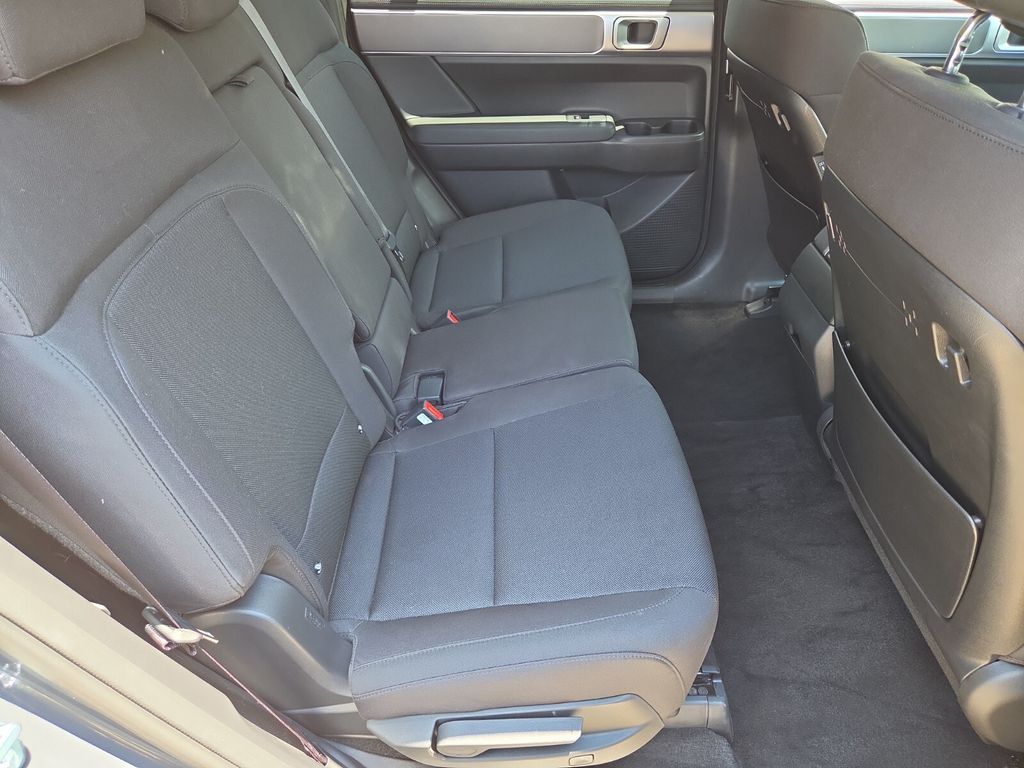 2026 Hyundai Santa Fe SE - Photo 17