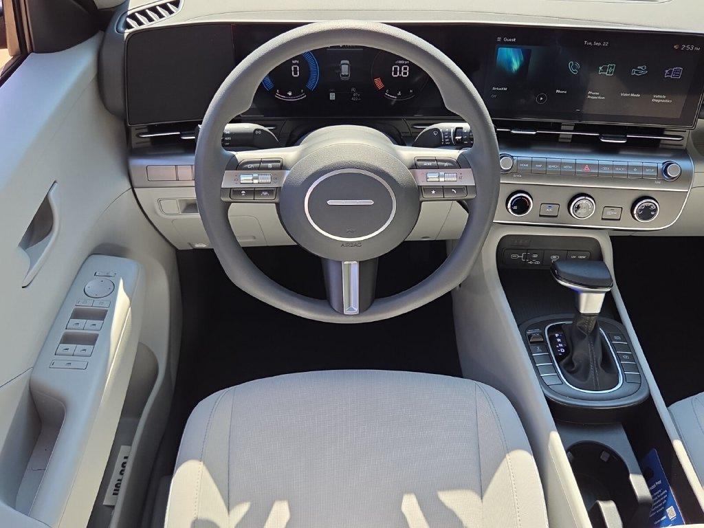 2026 Hyundai Kona SE - Photo 7