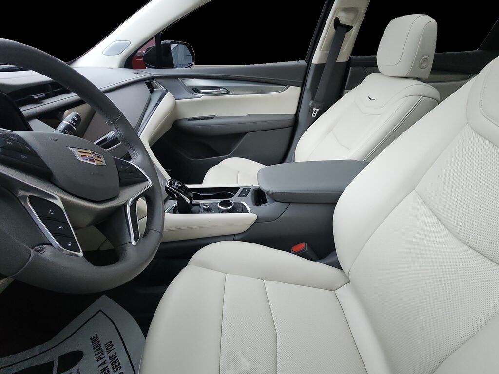 Used 2024 Cadillac XT5 Premium Luxury SUV