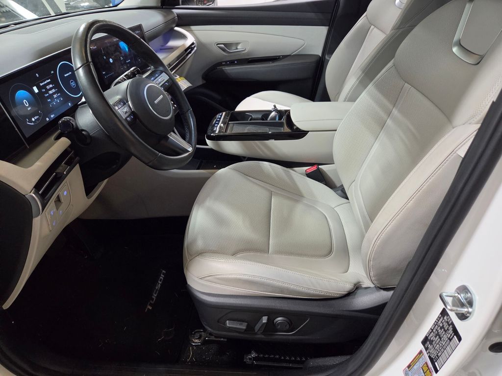 2025 Hyundai Tucson Limited - Photo 8